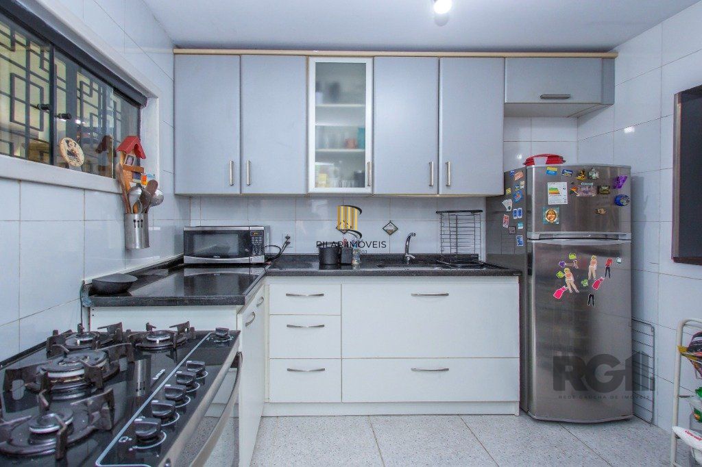 Casa em condomínio de 177m², 3 dormitórios, 1 vaga no bairro Ipanema