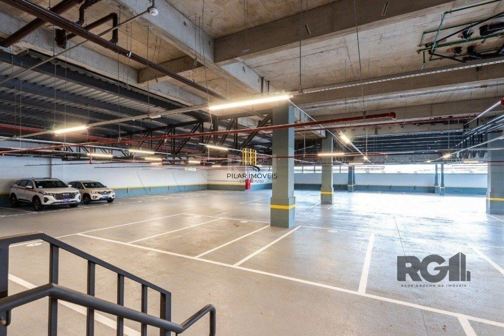 Apartamento 1 dor, 1 vaga coberta, localizado junto ao Bourbon Shopping Teresópolis.