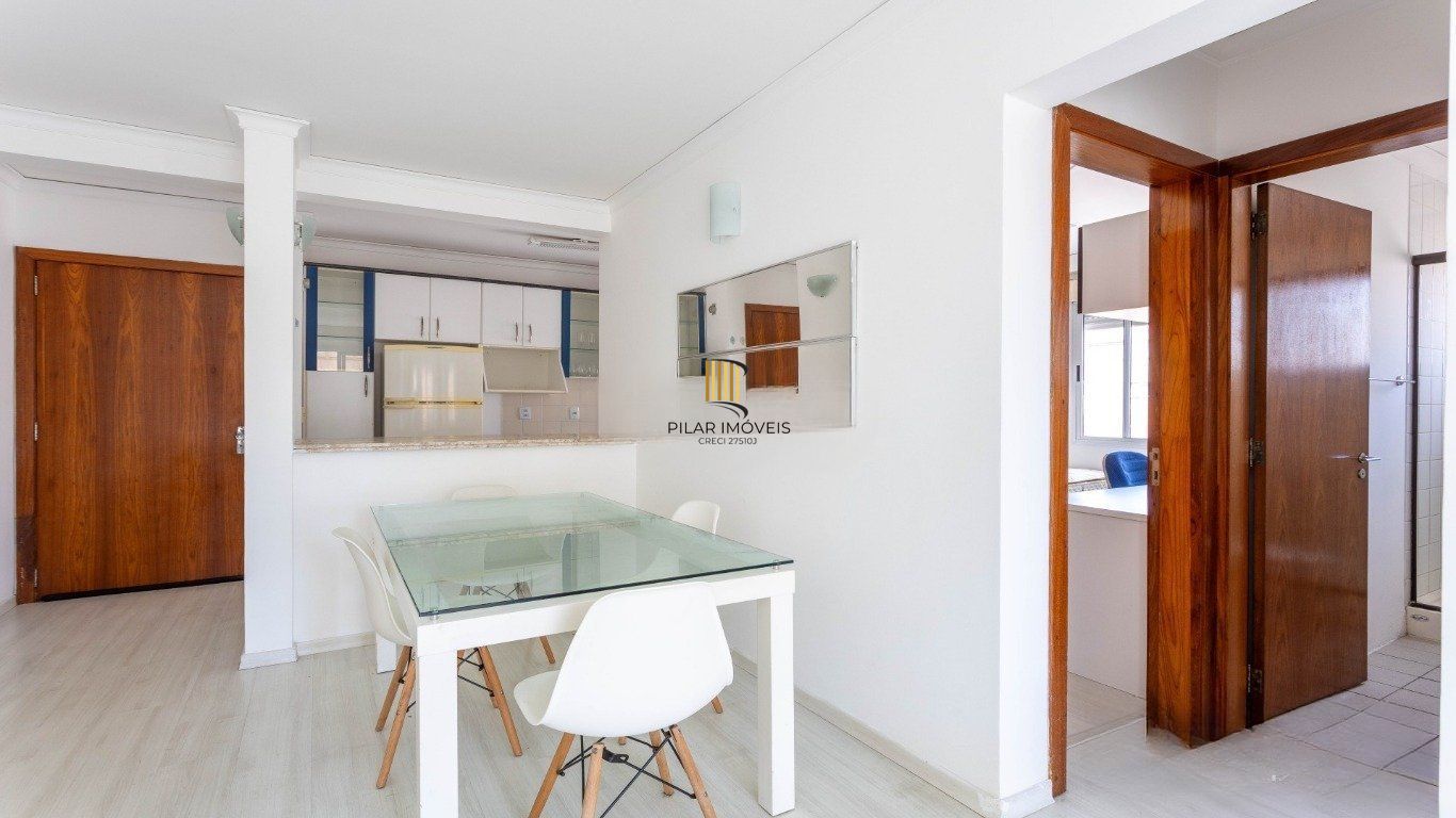 Apartamento com 2 quartos à venda em Partenon, Porto Alegre.