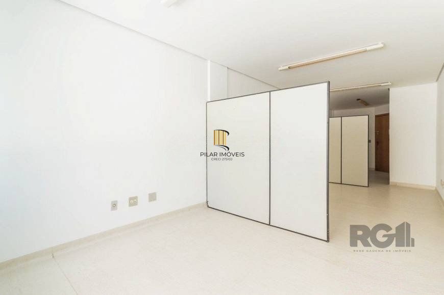 Sala comercial de 36m² no bairro Menino Deus