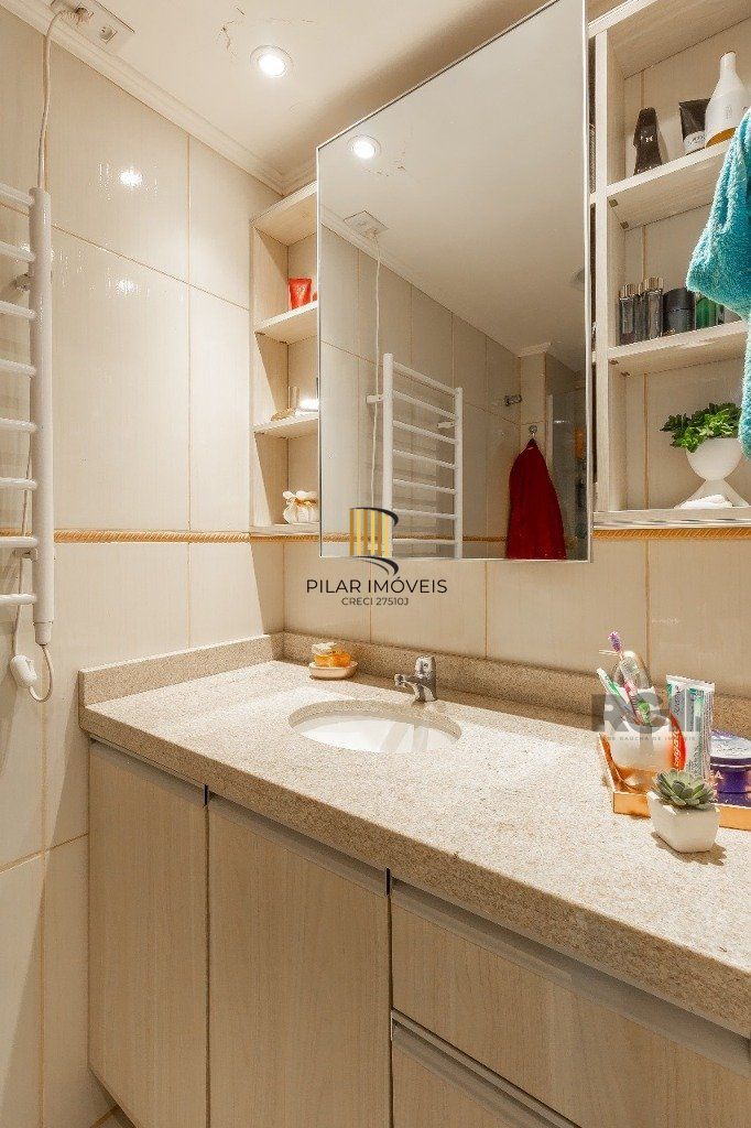 Apartamento 2 dormitórios no bairro Menino Deus
