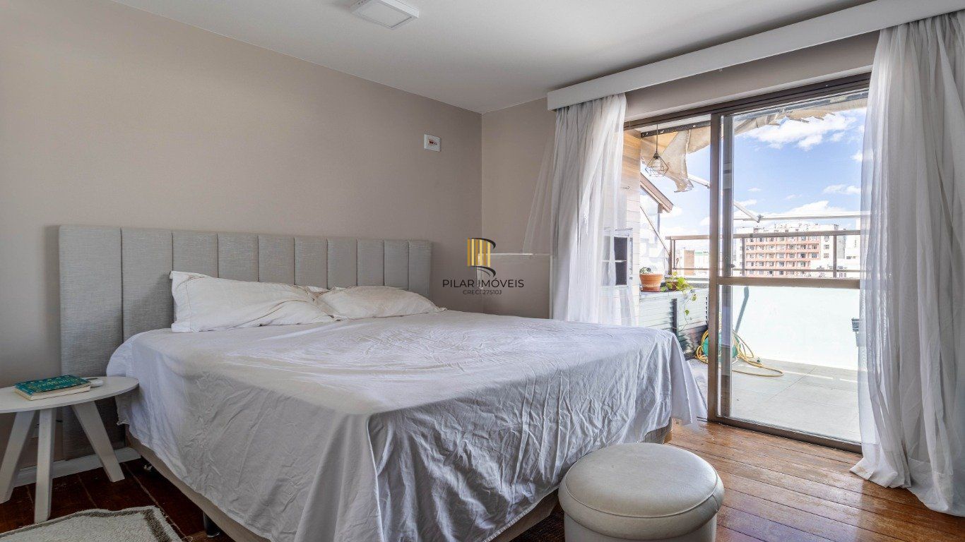 Cobertura com 2 quarto e 108m² à venda em Centro Histórico, Porto Alegre.