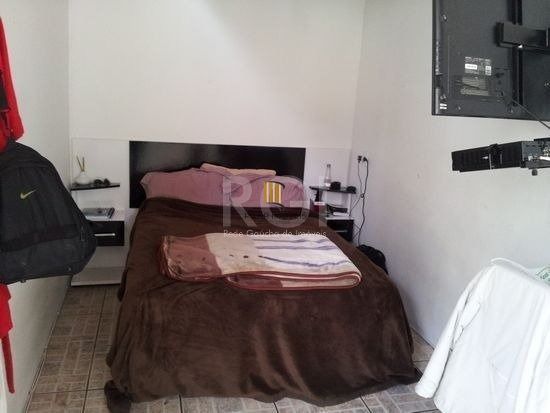 Casa para Venda - 80m², 3 dormitórios, sendo 1 suites, 2 vagas - Teresópolis