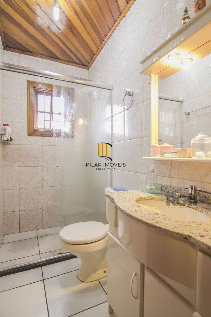 Casa de 2 dormitórios, no bairro Partenon