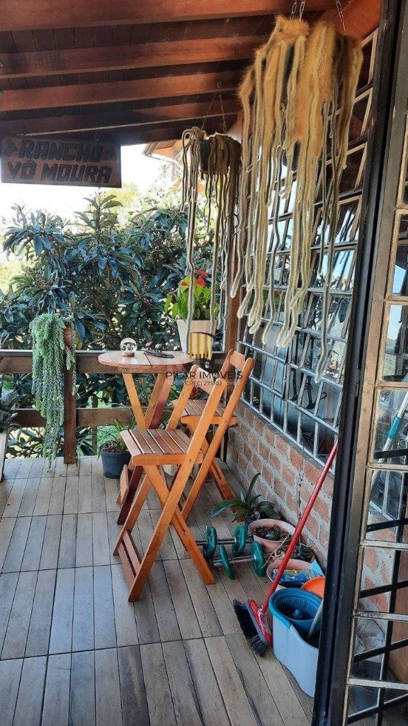 Casa para Venda - 160m², 2 dormitórios, 3 vagas - Colinas Verdes