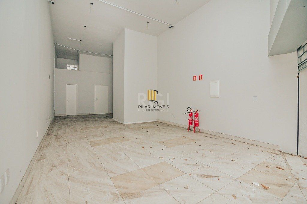 Predio para Venda - 241.18m², 0 dormitórios, Petrópolis