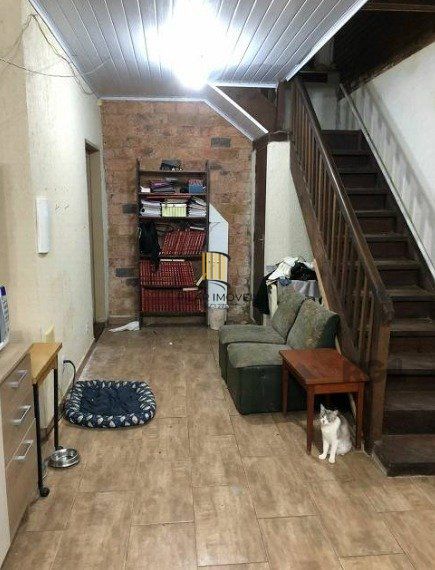 Casa para Venda - 200m², 5 dormitórios, sendo 1 suites, 4 vagas - Glória