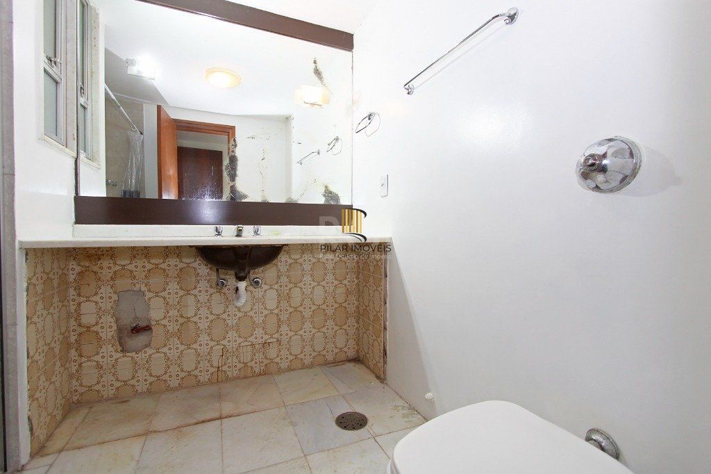 Apartamento para Venda - 127.15m², 3 dormitórios, sendo 1 suites, 1 vaga - Moinhos de Vento