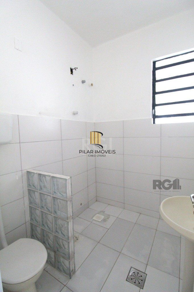 Casa 6 dormitórios no bairro Teresópolis