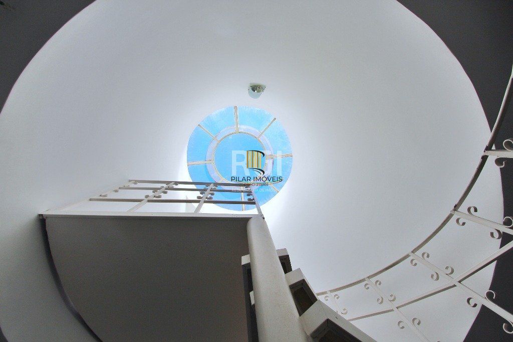 Cobertura para Venda - 177.81m², 3 dormitórios, sendo 1 suites, 1 vaga - Teresópolis