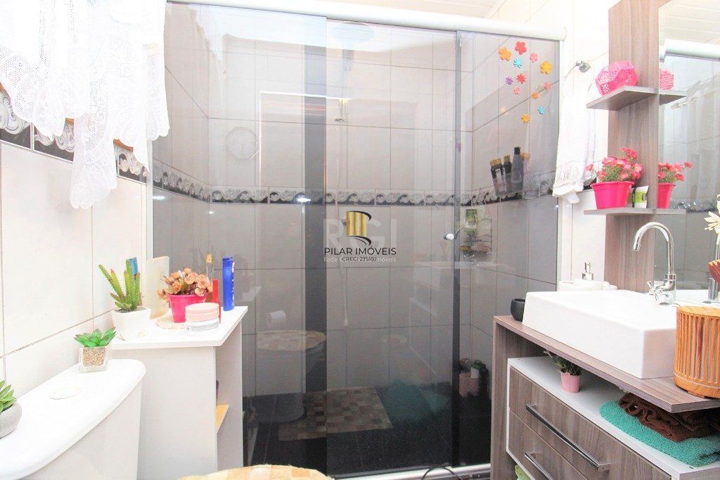 Casa Condominio para Venda - 186.76m², 3 dormitórios, sendo 1 suites, 2 vagas - Guarujá