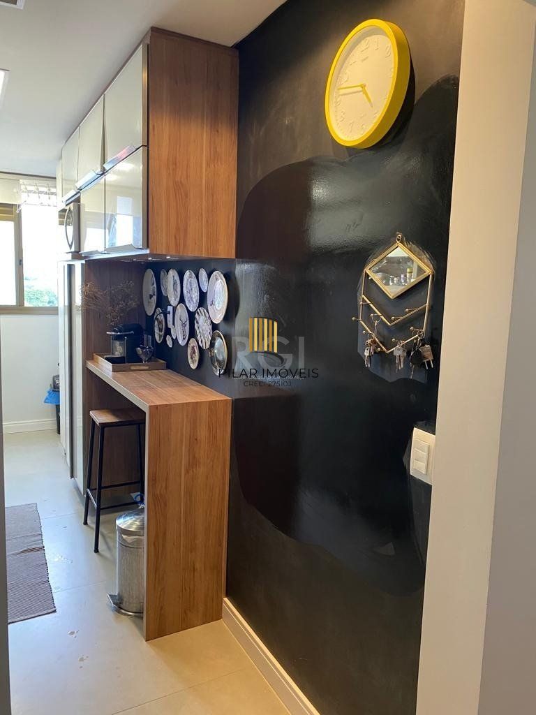 Excelente apartamento mobiliado de 2 dormitórios e 1 vaga de garagem
