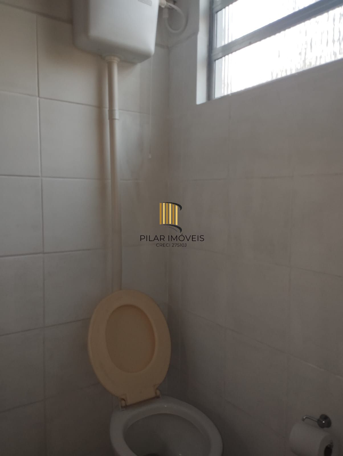 Casa 2 dormitórios no bairro Glória