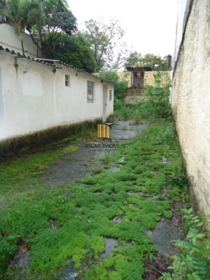 Casa à venda 350 m²  Rua Lagoinha, Petrópolis, Porto Alegre