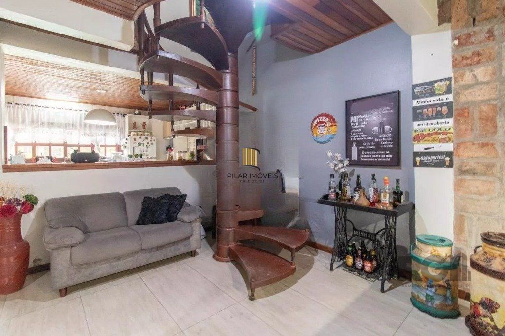 Casa 3 Dormitório(s) Bairro Glória