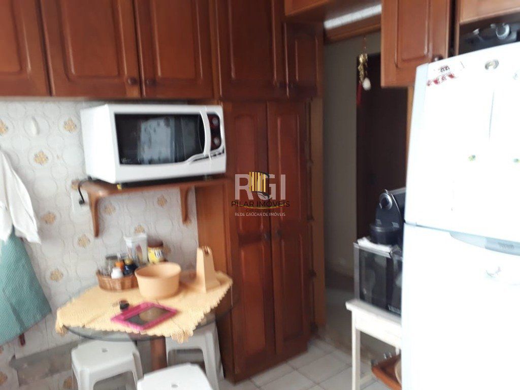Casa para Venda - 120m², 3 dormitórios, sendo 1 suites, 3 vagas - Nonoai