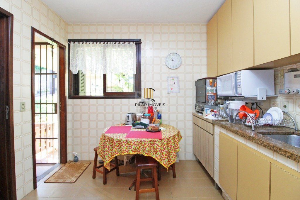 Casa 3 dor. sendo 1 suite, piscina, com vista panorâmica  no Morro Apamecor.