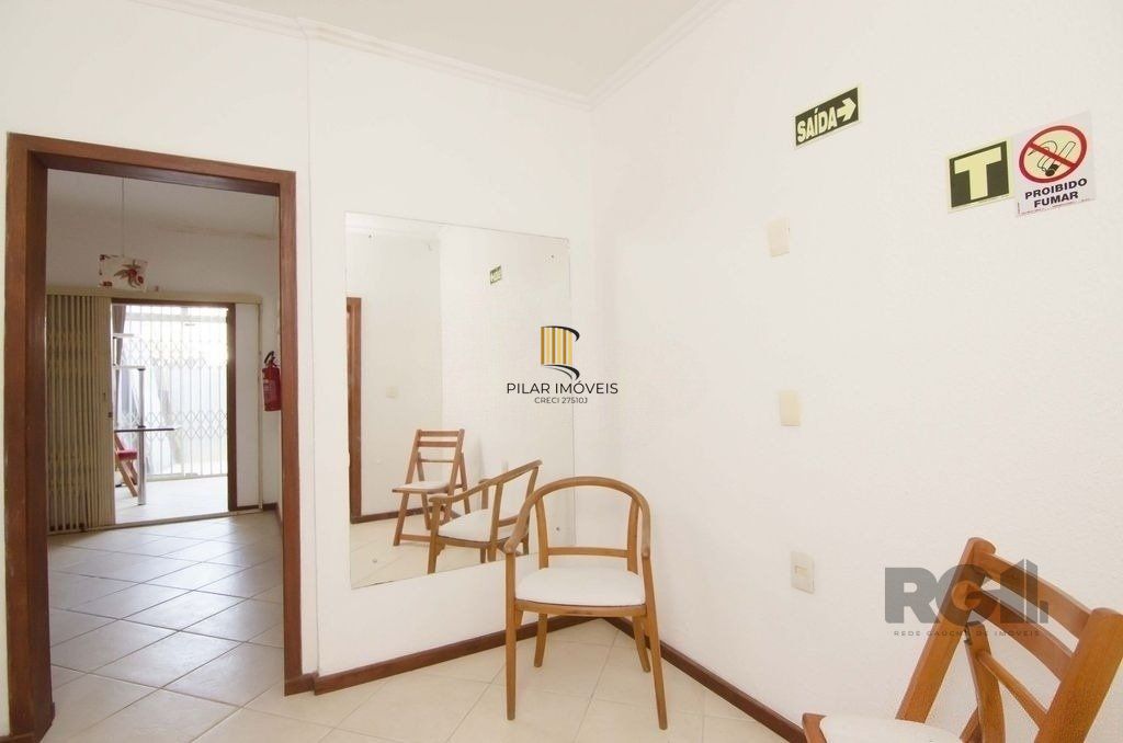 Excelente casa de 116m² com  2 dormitórios no bairro Cidade Baixa.