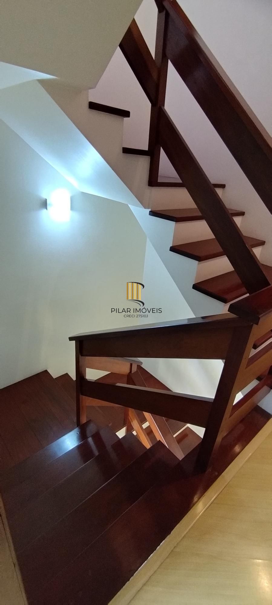 Casa 348m², 4 dormitórios, 2 vagas no bairro Nonoai