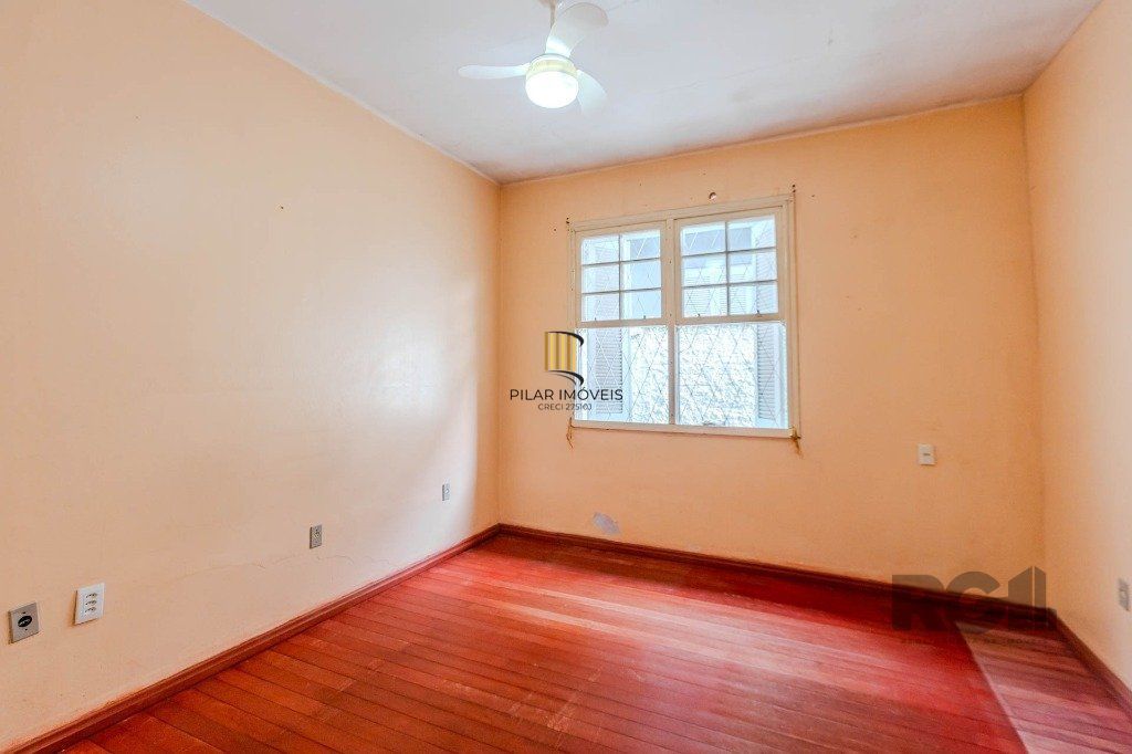 Casa 3 dormitórios no bairro Medianeira