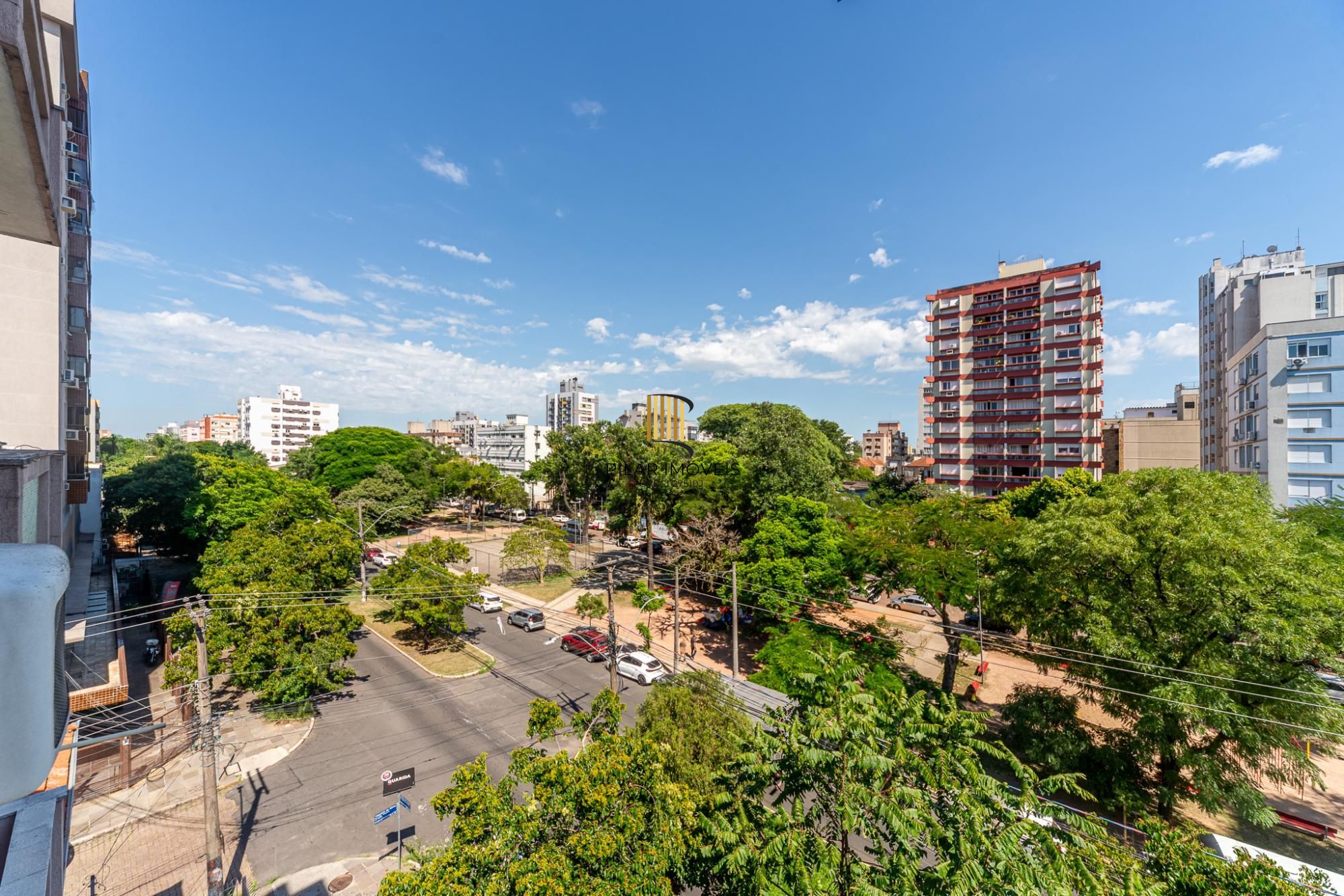 Apartamento de 3 dormitórios á venda no Bairro Santana, Porto Alegre