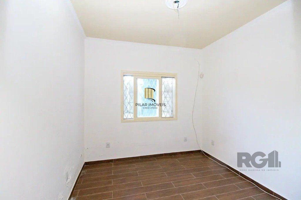 Casa de 3 dormitórios, no bairro Aberta dos Morros