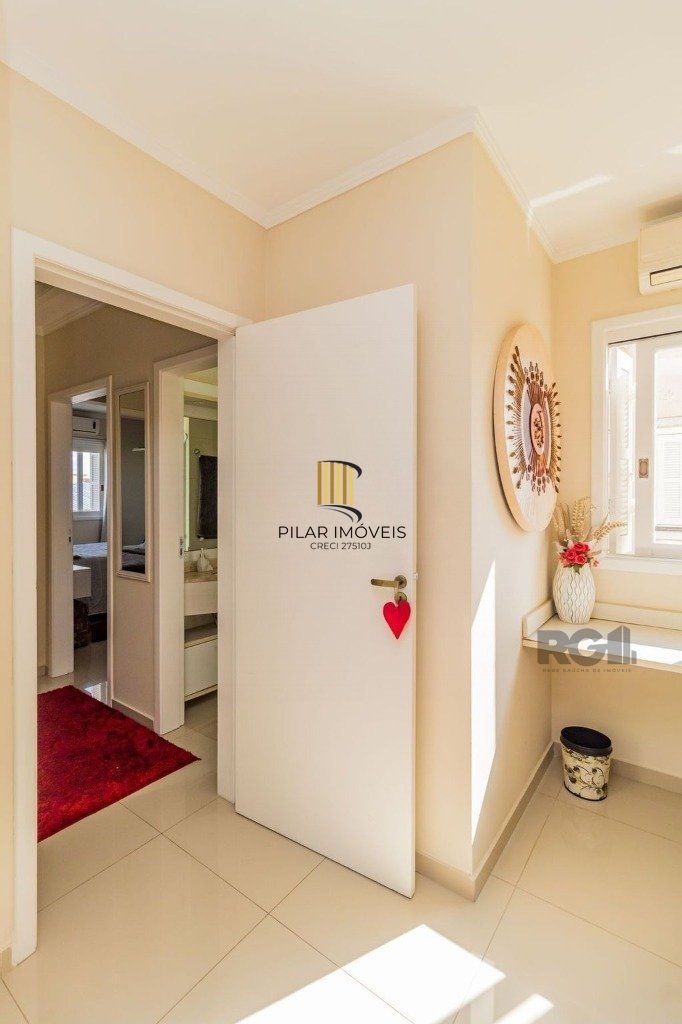 Excelente casa de 142,23m² em condomínio fechado.