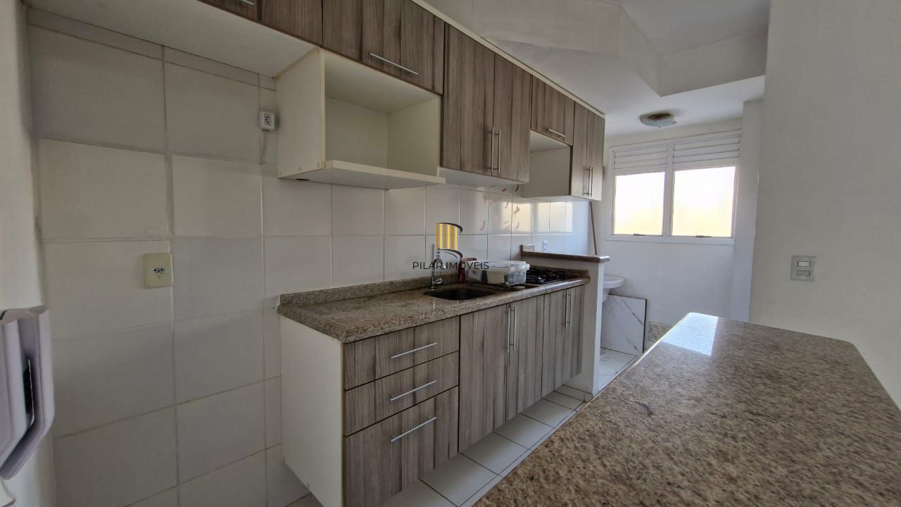 Apartamento no teresopolis, 2 dormitorios, sala, cozinha, banheiro e 1 garagem.