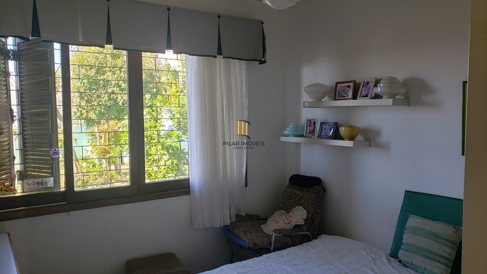 Casa 5 dormitórios no bairro Teresópolis