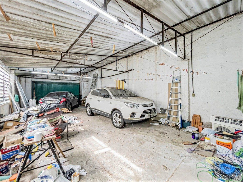 Casa para Venda - 212m², 3 dormitórios, 3 vagas - Azenha