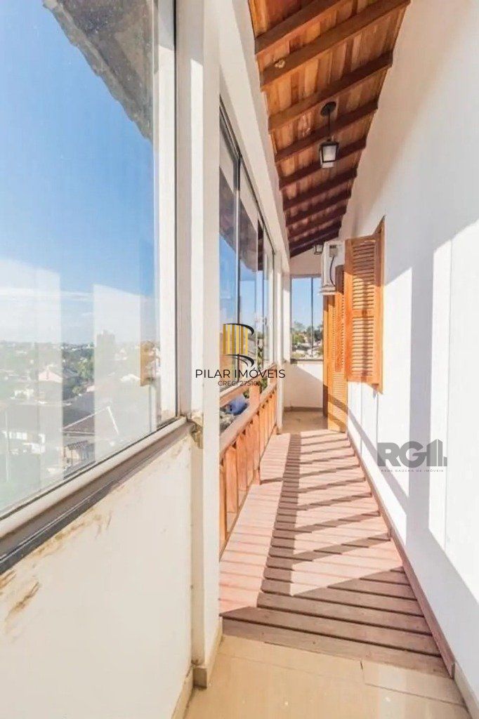 Casa com 3 dormitórios no bairro Cascata, Porto Alegre