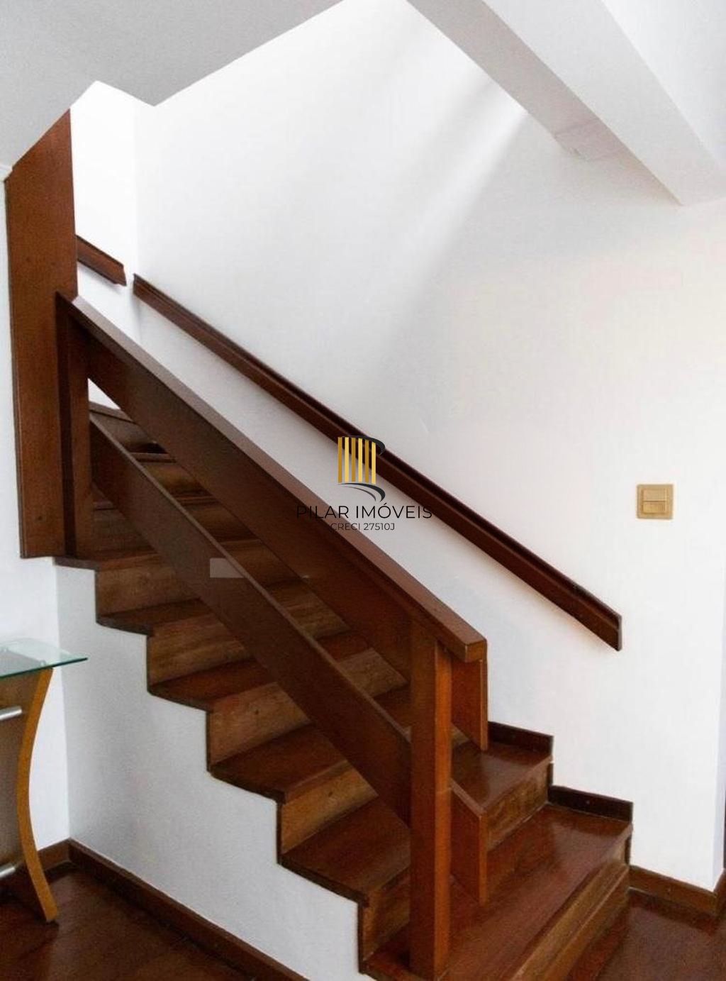 Casa de 3 dormitórios à venda no Bairro, Jardim do Salso - Porto Alegre