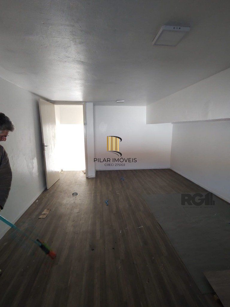 Loja para Venda - 60m², 0 dormitórios, 3 vagas - Petrópolis