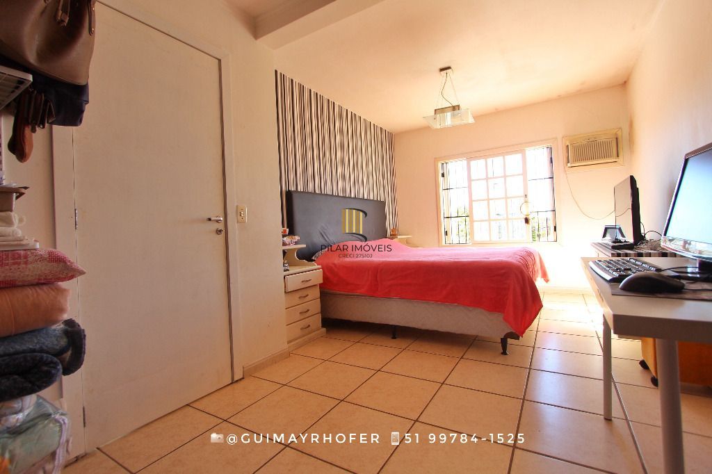 Casa para Venda - 229m², 4 dormitórios, 4 vagas - Santa Tereza