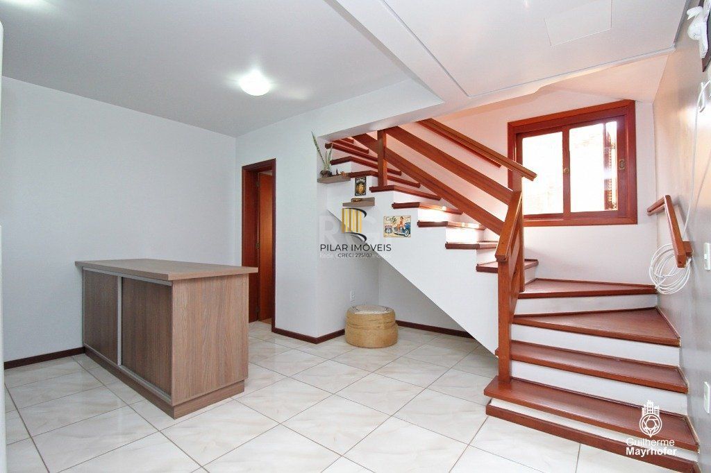 Casa para Venda - 212m², 3 dormitórios, 2 vagas - Medianeira