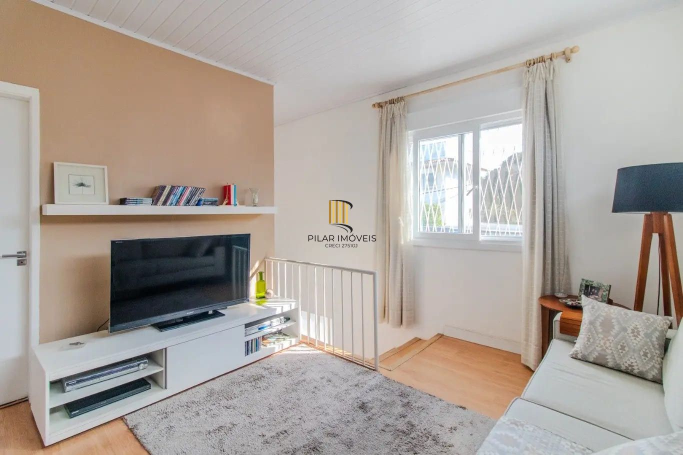 Casa de 3 dormitórios com 90m² à venda no Bairro Medianeira