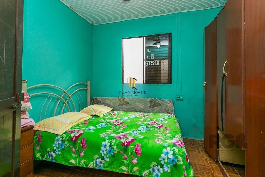 Casa 2 dormitórios no bairro Cristal
