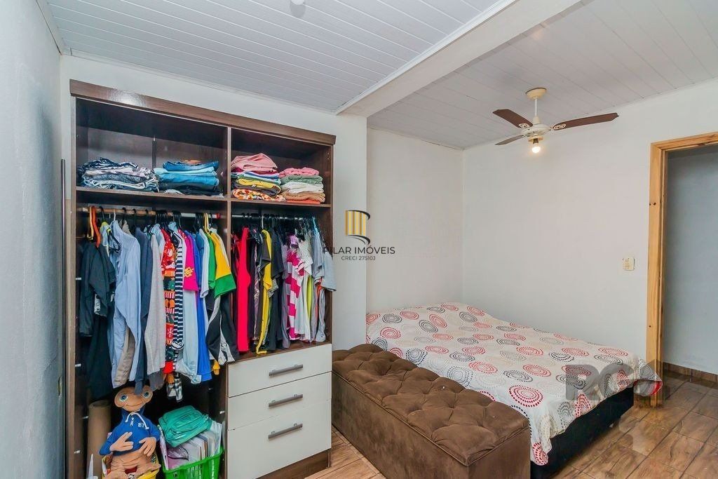 Casa de 2 dormitórios com 98m² no Bairro Lomba do Pinheiro