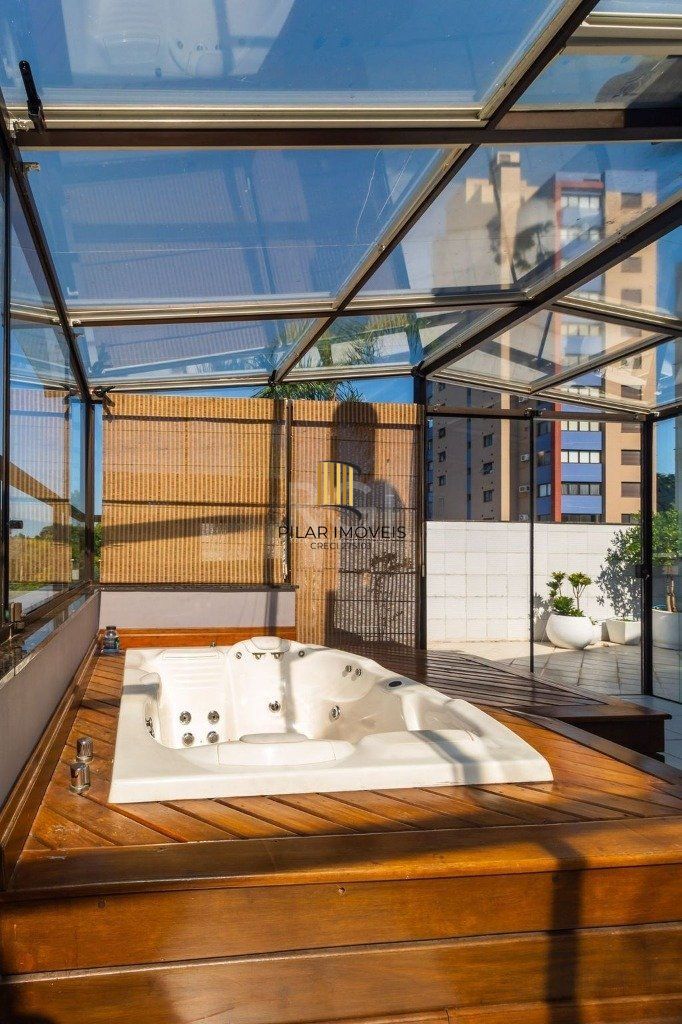 Cobertura 190m² - 2 suítes, espaço gourmet, terraço e 2 vagas de garagem