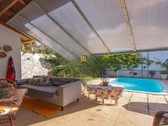 Casa 3 dormitórios no bairro Nonoai - Pilar Imóveis