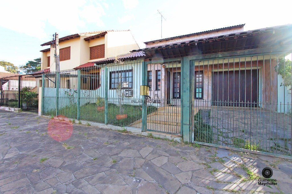 Casa para Venda - 180m², 3 dormitórios, sendo 1 suites, 3 vagas - Parque dos Maias