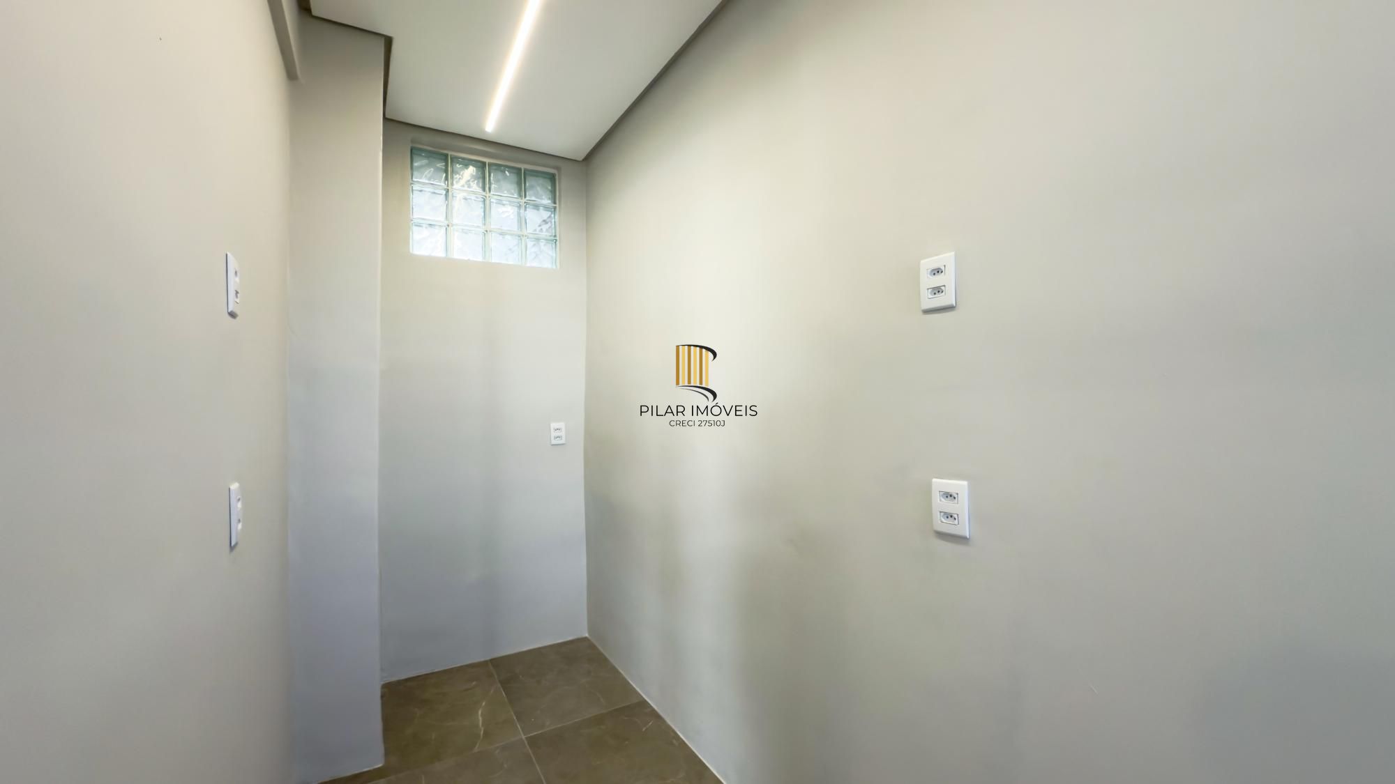 Apartamento totalmente reformado no centro de Porto Alegre