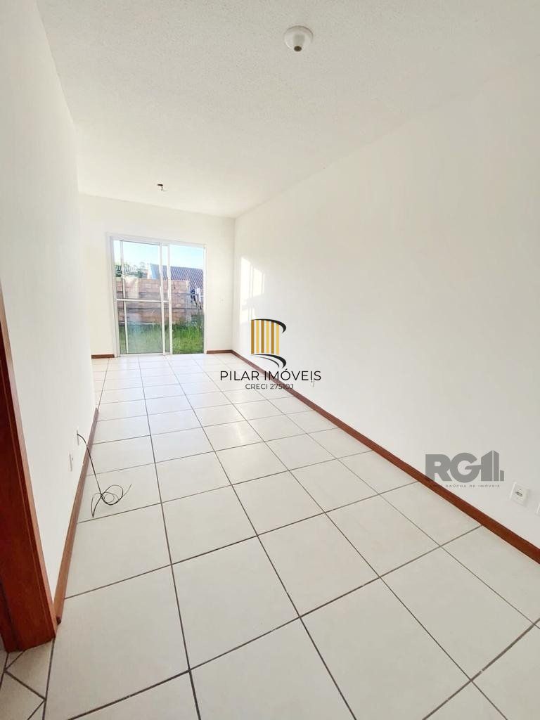 Casa 2 dormitórios no bairro Restinga