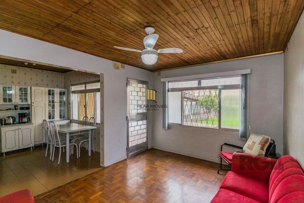 Casa com 2 dormitórios no bairro Vila João Pessoa