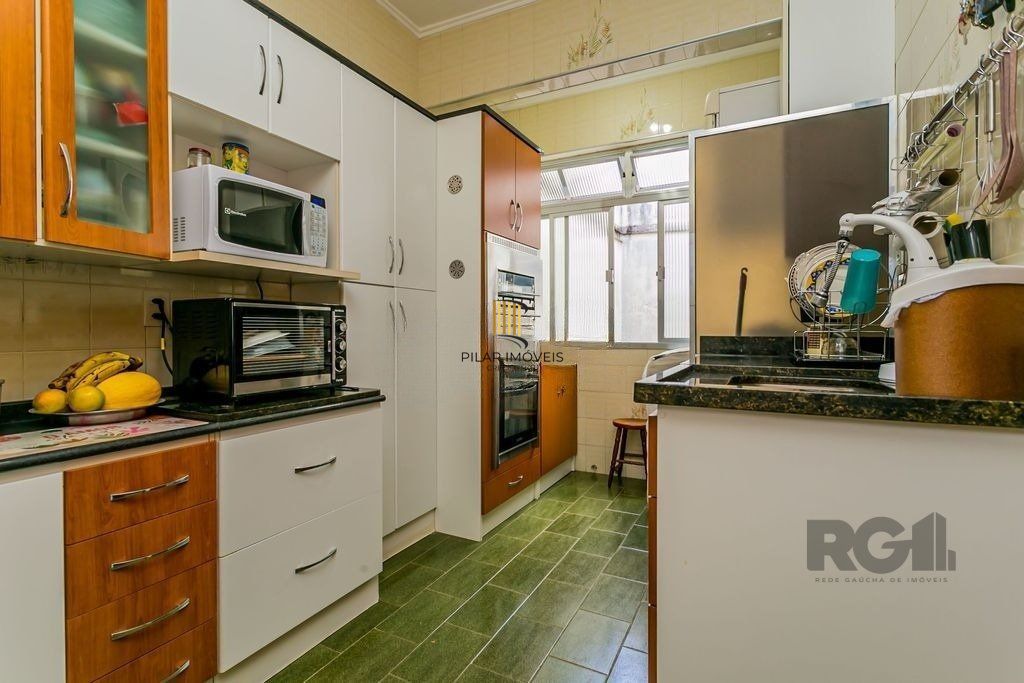 Apartamento 2 dormigtórios à venda Rua Teixeira de Freitas, Santo Antônio - Porto Alegre