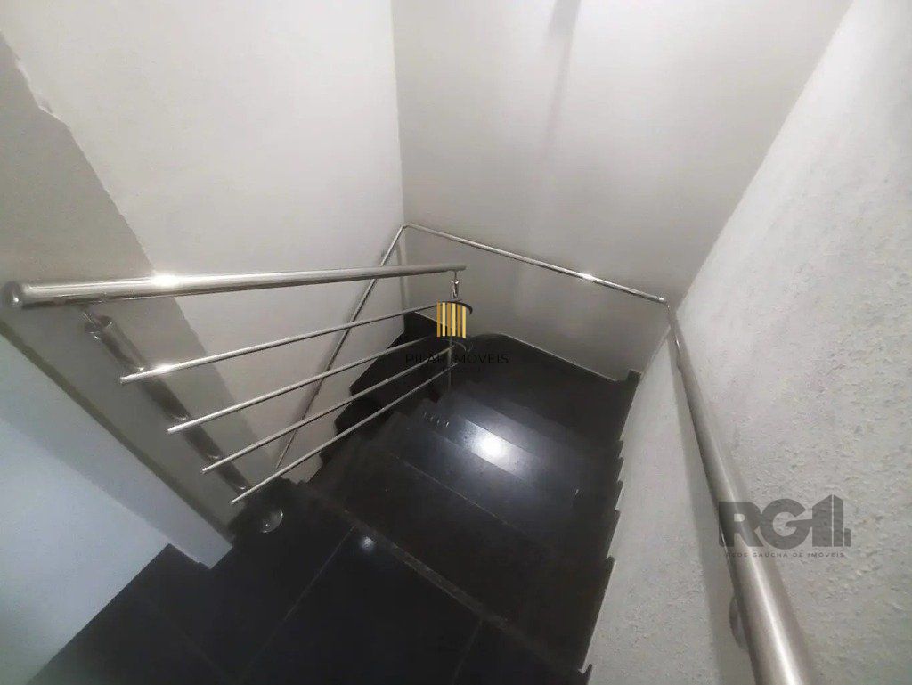 Casa com 3 dormitórios no bairro  Costa e Silva