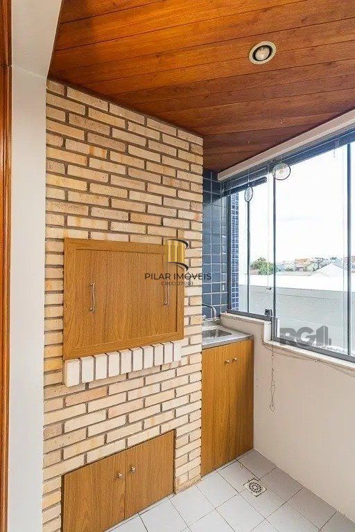 Apartamento de 2 dormitórios no bairro Bom Jesus