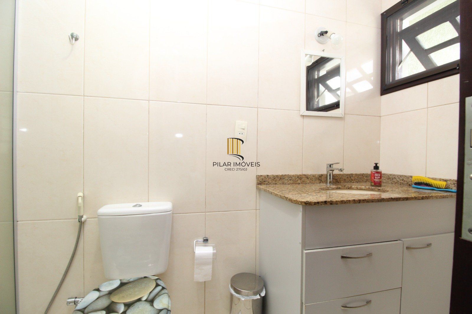 Casa de 180m² com 3 dormitórios  no bairro Ecoville, Porto Alegre