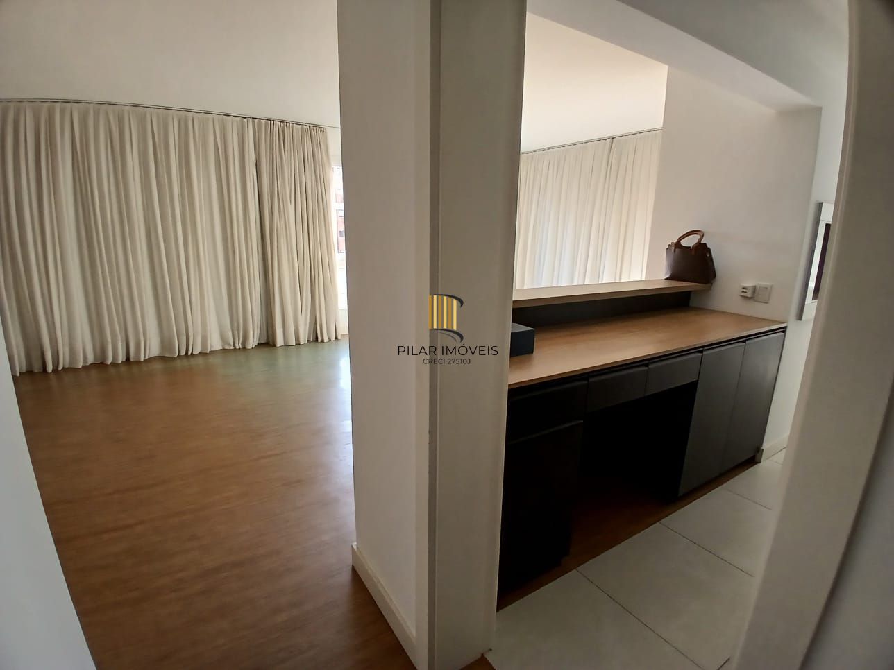 Apartamento  com 3 dormitorios e suite no Menino Deus, Porto Alegre/RS