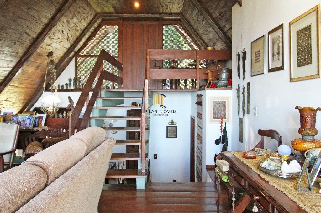 Casa 3 dor. sendo 1 suite, piscina, com vista panorâmica  no Morro Apamecor.